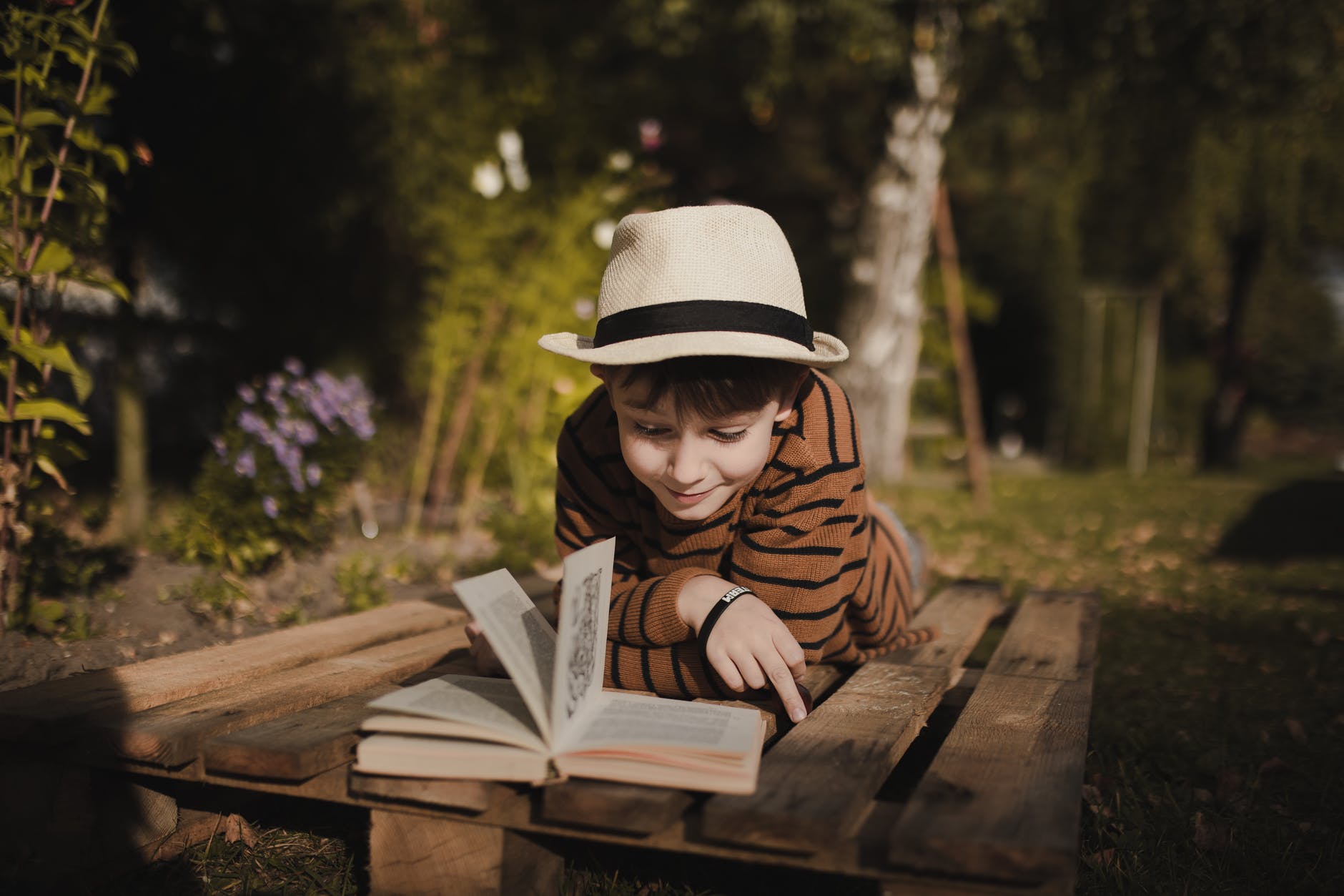 Learn How To Improve Reading Comprehension For Kids By Picking Right Book Step 1